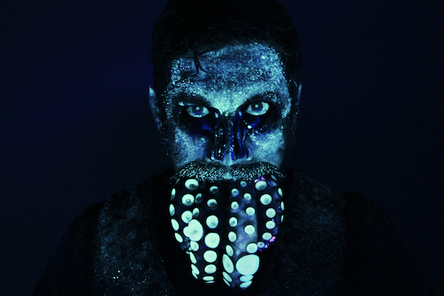 Wes Borland, kytarista Limp Bizkit, přiveze do Prahy Black Light Burns